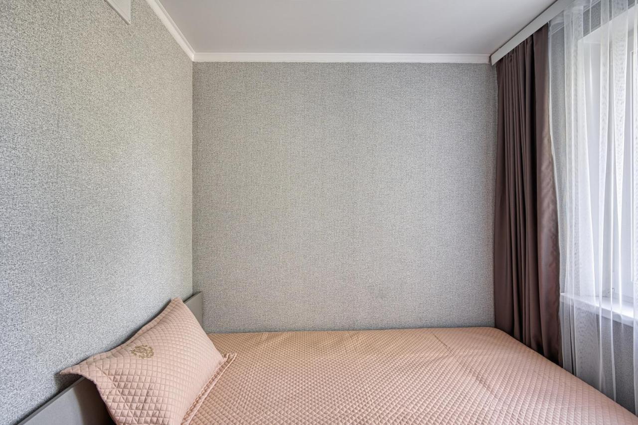 Apartamento Апарт 33 Almatý Exterior foto